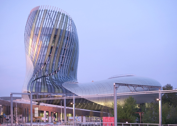  La Cité du Vin - Bordeaux Wine Museum